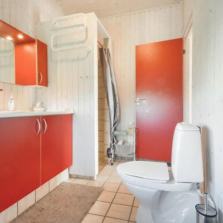 3 Bedroom Awesome In בית נופש